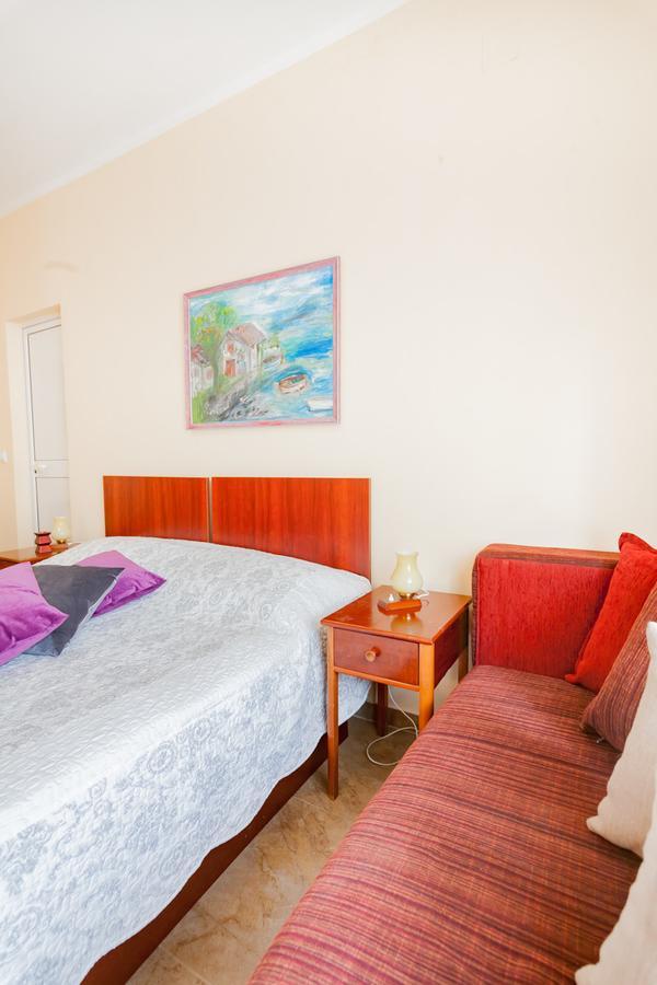 Vongola Apartman Utjeha Kültér fotó