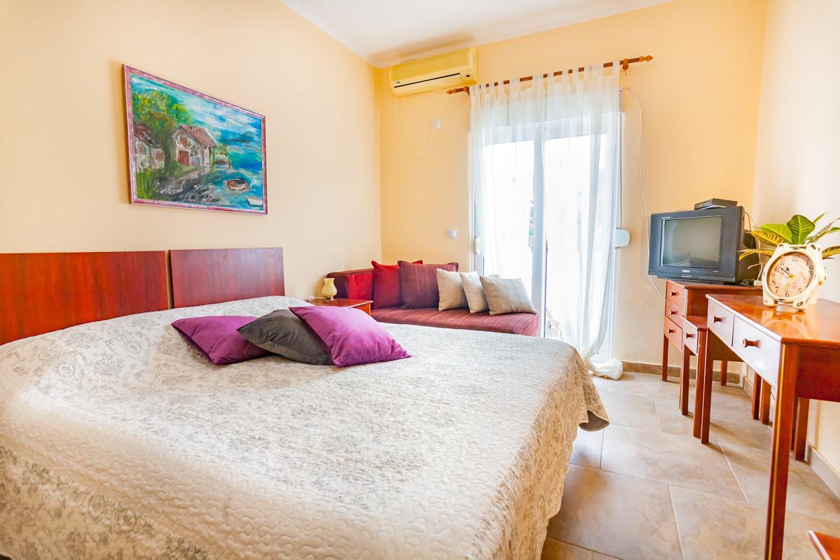 Vongola Apartman Utjeha Kültér fotó