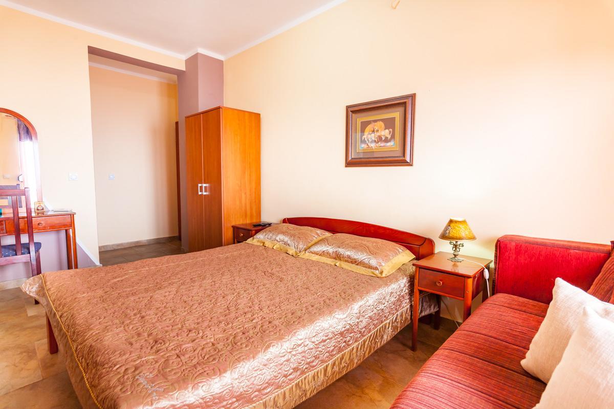 Vongola Apartman Utjeha Kültér fotó