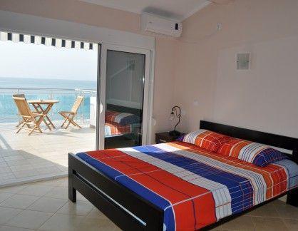 Vongola Apartman Utjeha Kültér fotó